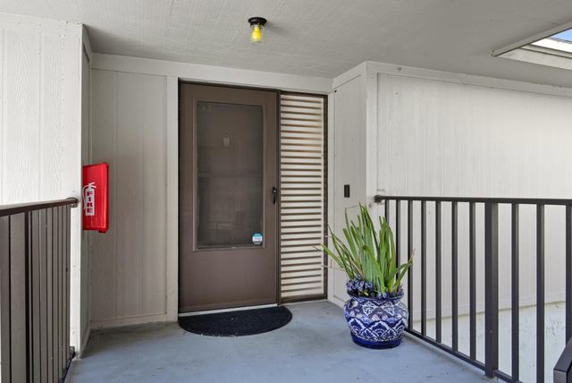 32 Navarra Ct, St Augustine, FL 32086