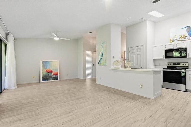 32 Navarra Ct, St Augustine, FL 32086