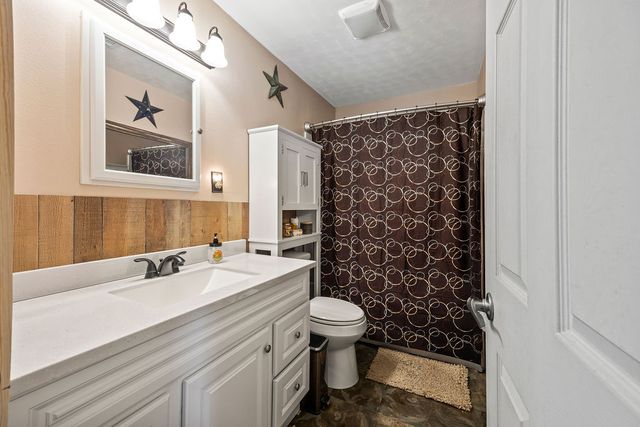 311 S Curtis Avenue, Pea Ridge, AR 72751