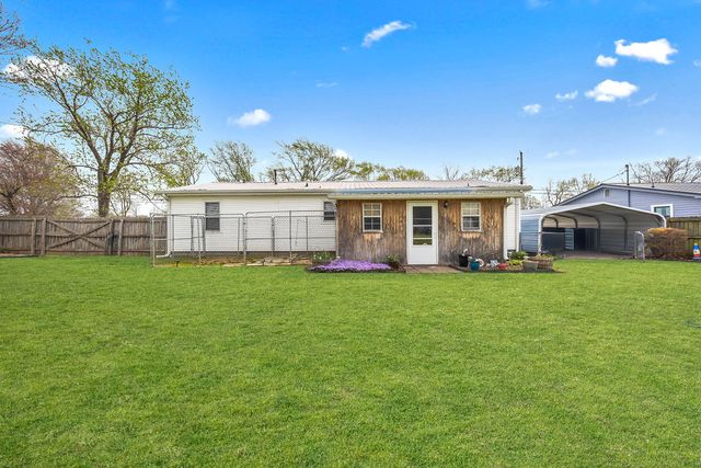 311 S Curtis Avenue, Pea Ridge, AR 72751