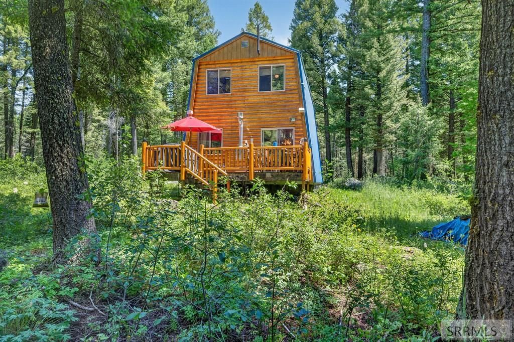 Image 2 of property listing at 4175 Juniper Drive, Island Park, ID 83429
