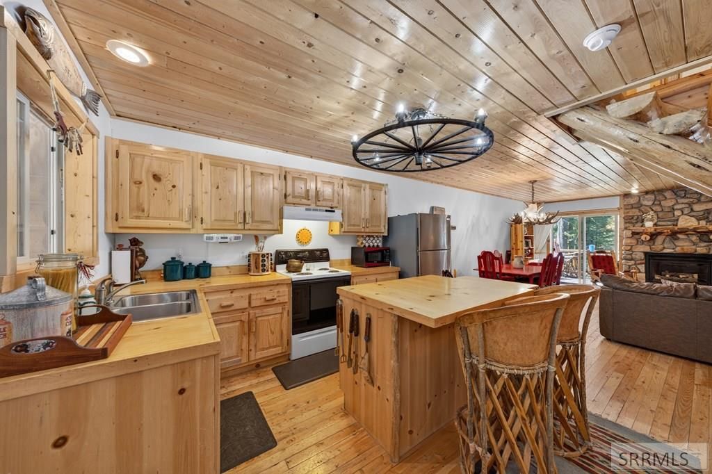 Image 5 of property listing at 4175 Juniper Drive, Island Park, ID 83429