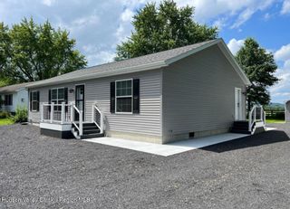 37 Van Dyck Street, Coxsackie, NY 12051