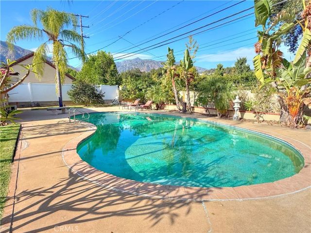 1212 N Santa Anita, Arcadia, CA 91006