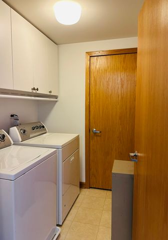 7753 Van Buren Street 212, Forest Park, IL 60130