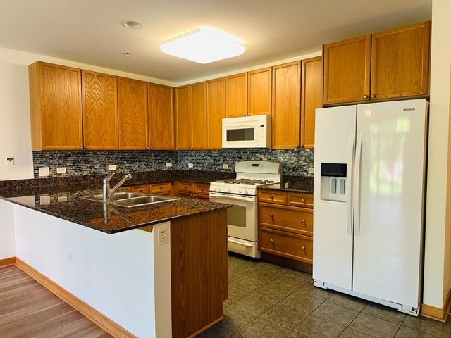 7753 Van Buren Street 212, Forest Park, IL 60130