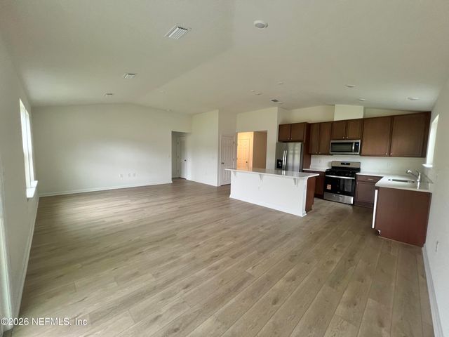 2757 LAUREL FALLS Drive, Green Cove Springs, FL 32043