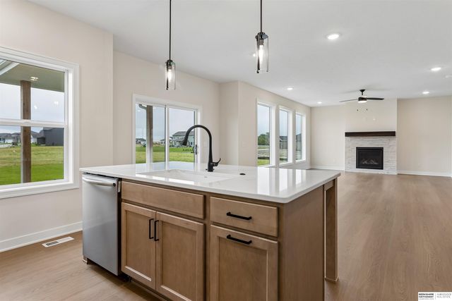 20808 Kansas Avenue, Elkhorn, NE 68022
