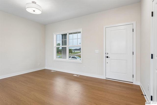 20808 Kansas Avenue, Elkhorn, NE 68022