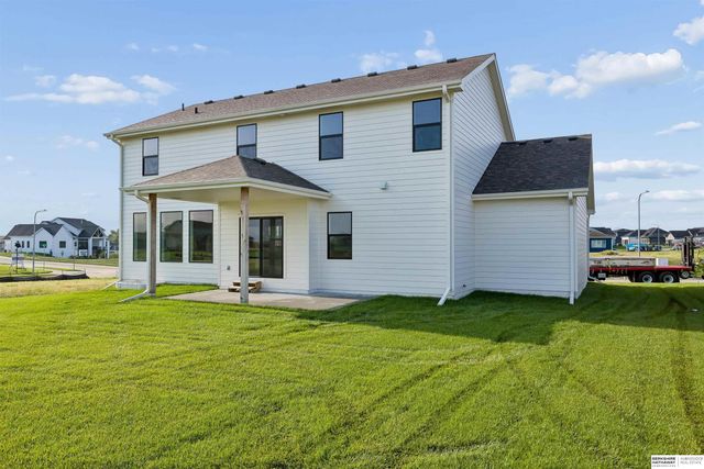 20808 Kansas Avenue, Elkhorn, NE 68022