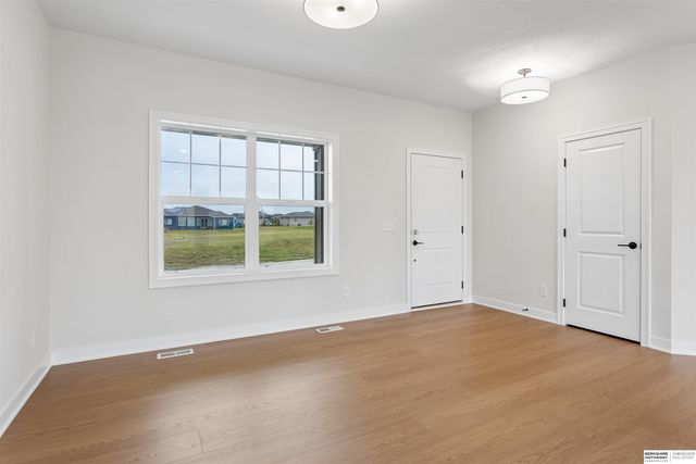 20808 Kansas Avenue, Elkhorn, NE 68022