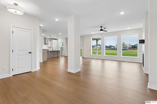 20808 Kansas Avenue, Elkhorn, NE 68022