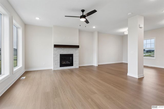 20808 Kansas Avenue, Elkhorn, NE 68022