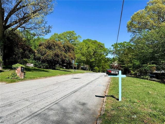 1387 Renee Drive, Decatur, GA 30035
