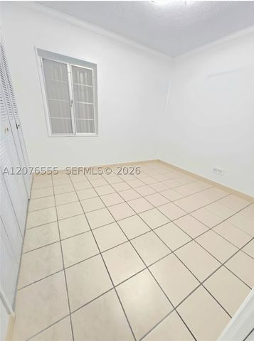 3320 NW 20th St, Miami, FL 33142