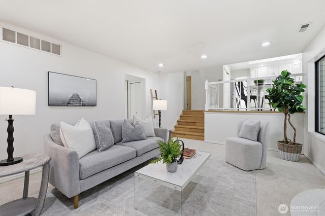 16718 3rd Avenue SE, Bothell, WA 98012