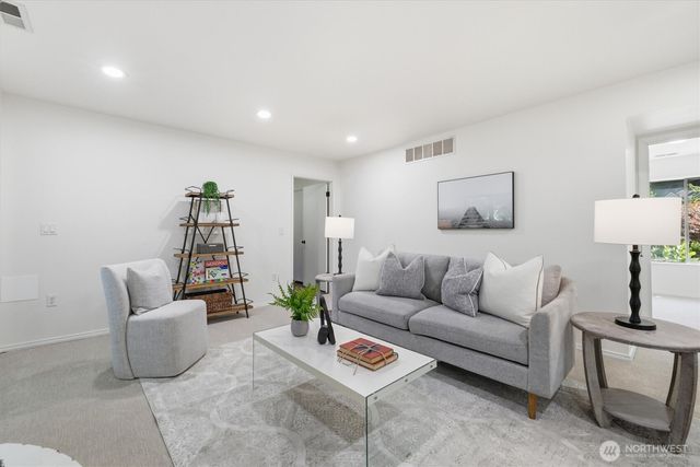 16718 3rd Avenue SE, Bothell, WA 98012