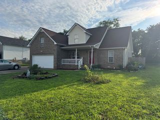 674 Superior Ln, Clarksville, TN 37043