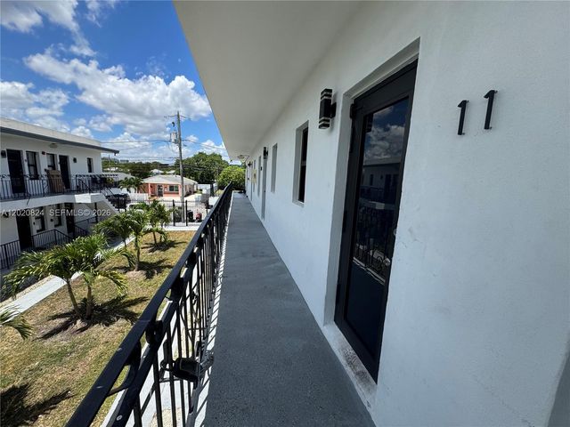 1971 NW 2nd Ct 11, Miami, FL 33136