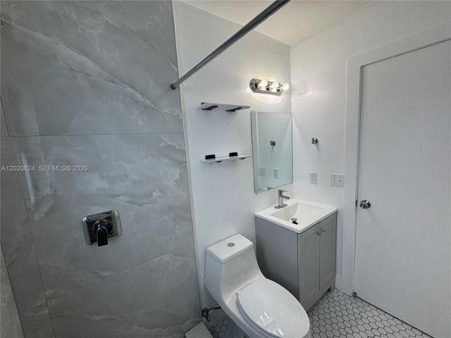 1971 NW 2nd Ct 11, Miami, FL 33136