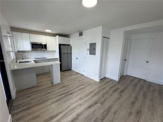 1971 NW 2nd Ct 11, Miami, FL 33136