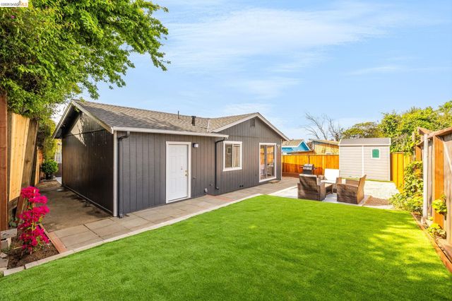 1354 Santa Clara St, Richmond, CA 94804