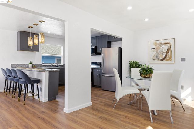 1354 Santa Clara St, Richmond, CA 94804