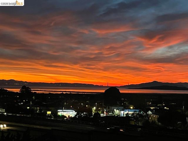 1354 Santa Clara St, Richmond, CA 94804