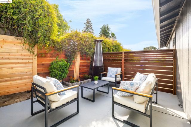 1354 Santa Clara St, Richmond, CA 94804