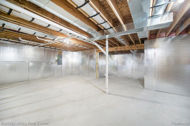 10303 9 Mile Road, Whitmore Lake, MI 48189