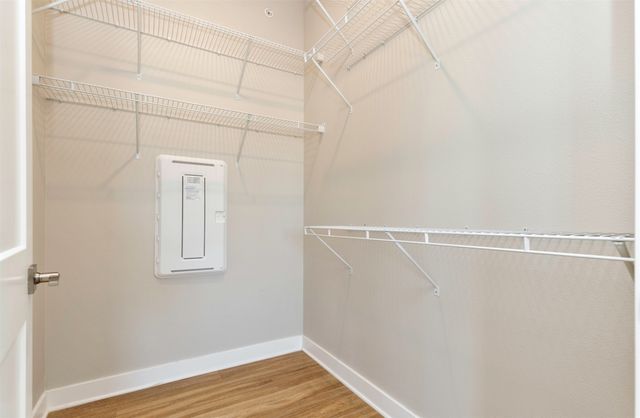 450 SW 7th Street 304, Des Moines, IA 50309