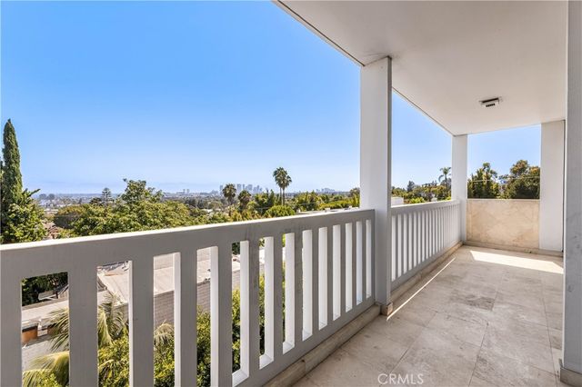 999 N Doheny Dr 310, West Hollywood, CA 90069