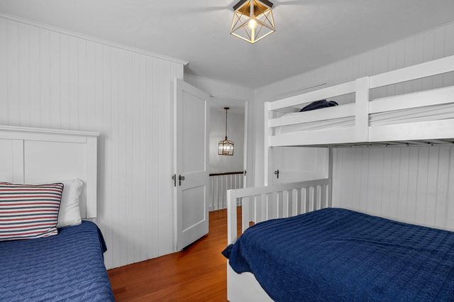 11 Atlantic Avenue, Harwich Port, MA 02646