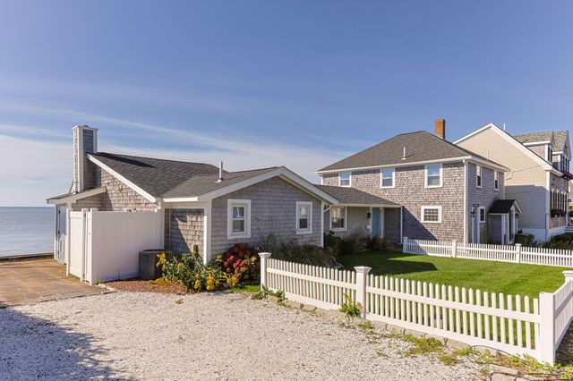 11 Atlantic Avenue, Harwich Port, MA 02646