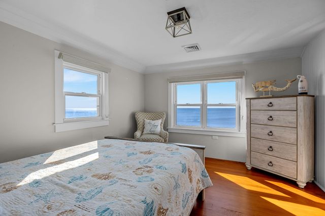 11 Atlantic Avenue, Harwich Port, MA 02646