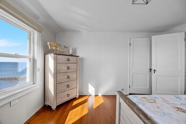 11 Atlantic Avenue, Harwich Port, MA 02646