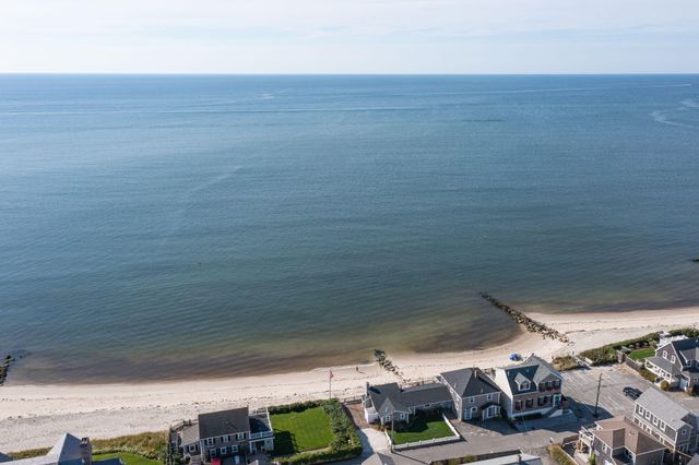 11 Atlantic Avenue, Harwich Port, MA 02646