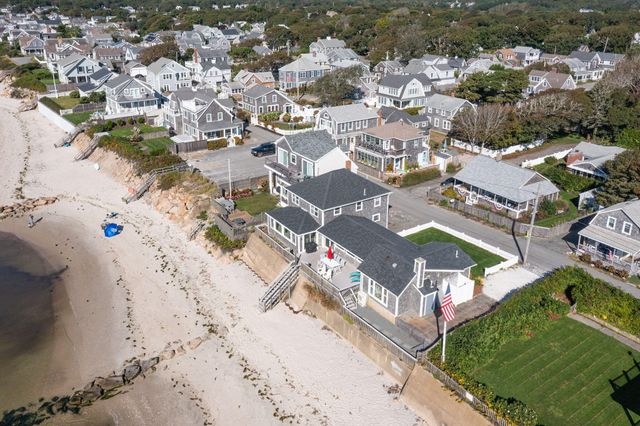 11 Atlantic Avenue, Harwich Port, MA 02646