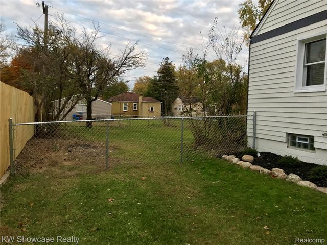 20352 Beatrice Street, Livonia, MI 48152