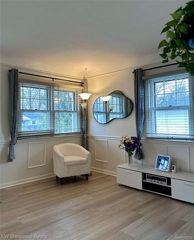 20352 Beatrice Street, Livonia, MI 48152