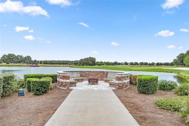 5530 NW 40TH LOOP, Ocala, FL 34482