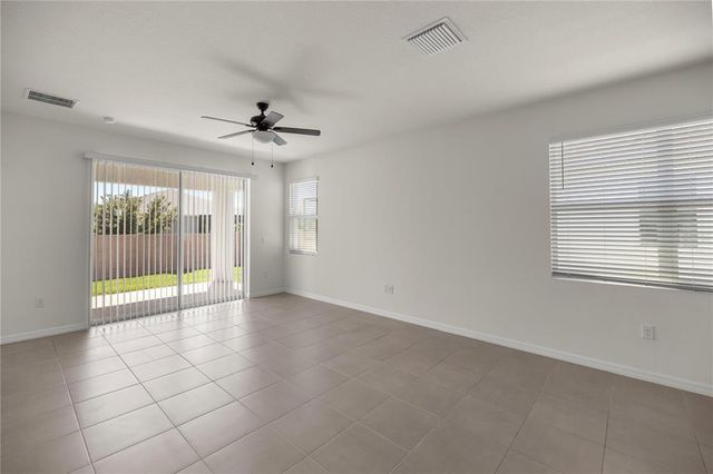 5530 NW 40TH LOOP, Ocala, FL 34482