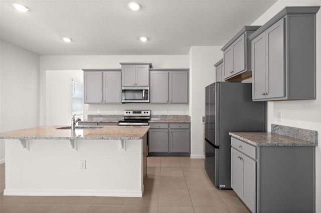 5530 NW 40TH LOOP, Ocala, FL 34482