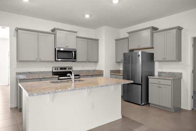 5530 NW 40TH LOOP, Ocala, FL 34482