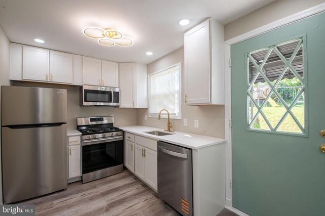 3810 N ROGERS AVE, Baltimore, MD 21207