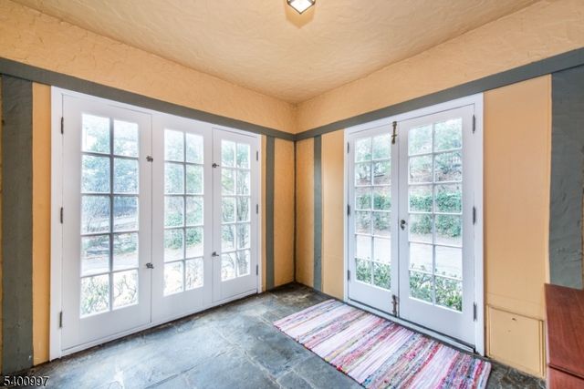 158 S Mountain Ave, Montclair Twp., NJ 07042