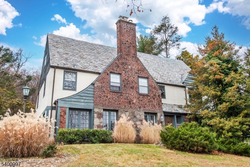 158 S Mountain Ave, Montclair Twp., NJ 07042