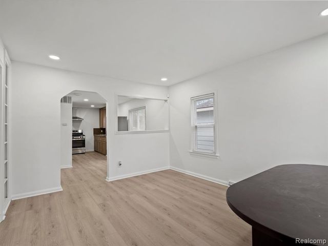23409 Carlisle Avenue, Hazel Park, MI 48030