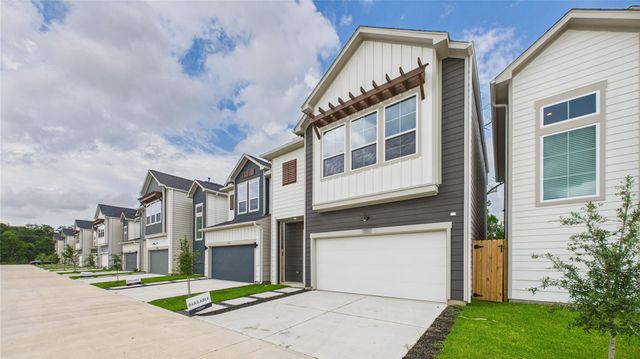 5812 Highland Sky Lane, Houston, TX 77091