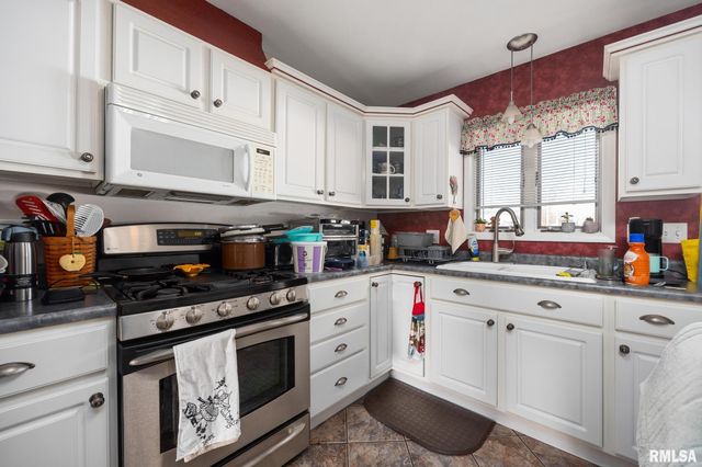 420 Brentwood Rd Unit 201, Morton, IL 61550